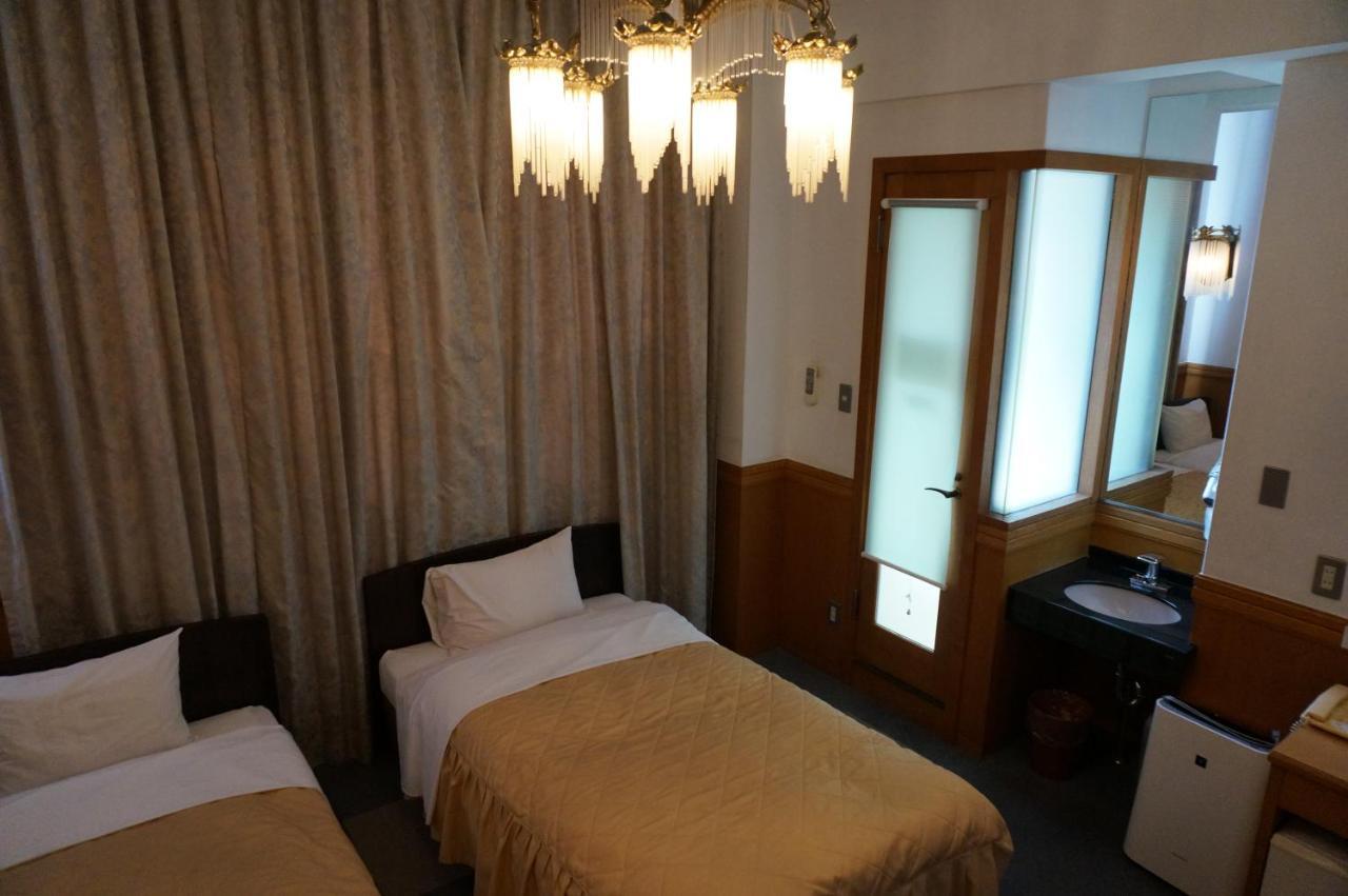 טוקיו Business Hotel Crescent מראה חיצוני תמונה