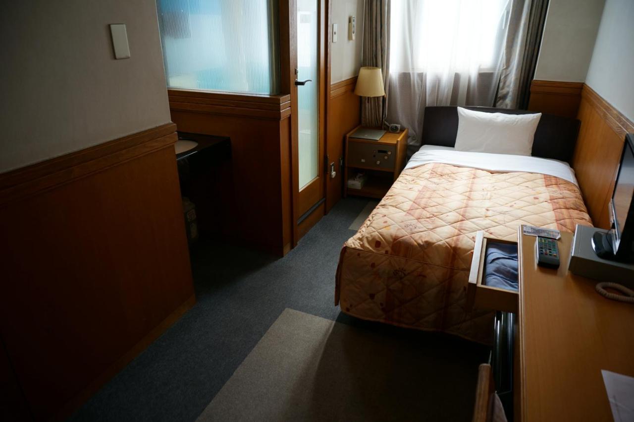 טוקיו Business Hotel Crescent מראה חיצוני תמונה